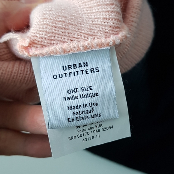 Set of 2 beanies - Picture 3 of 3